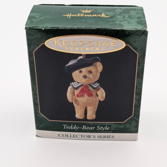 Hallmark Keepsake Teddy-Bear Style 1999, 3rd in the Series, Vintage Ornament - Picture 8 of 11